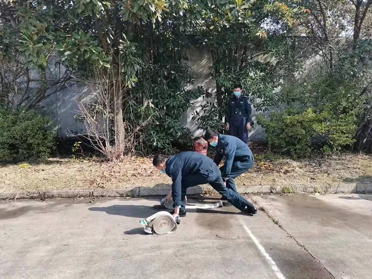 大型活動(dòng)的時(shí)候，保安人員一般會(huì)制定這樣的應(yīng)對(duì)措施的！