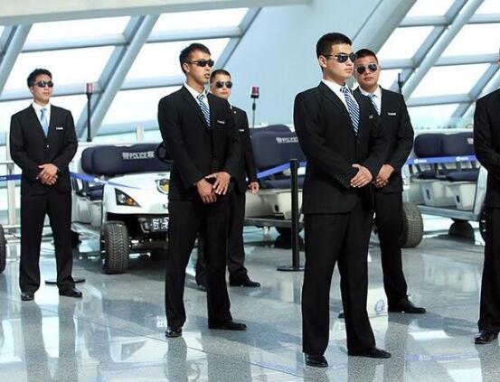 私人保鏢為何發(fā)展如此迅速，襄陽獵鷹保安告訴您？